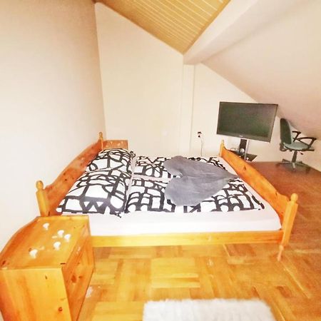 Apartman Poirot Balcony إريد المظهر الخارجي الصورة